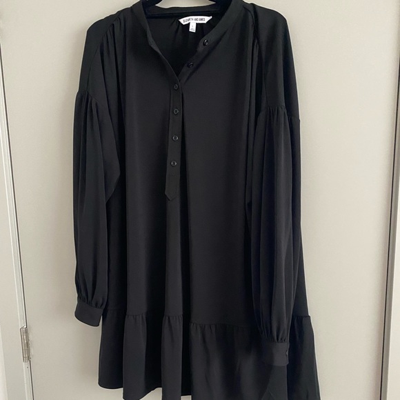 Elizabeth and James Black Front-Button Tunic Peplum Balloon Sleeve Dress-Large - Picture 4 of 4